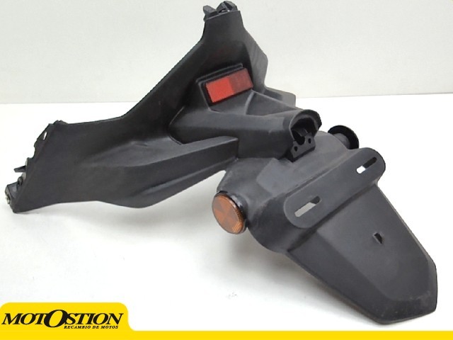 Aleta porta matricula Yamaha XMAX 300 2023 - 2024