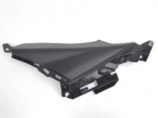 Embellecedor cacha trasera izquierda Yamaha XMAX 300 2023 - 2024