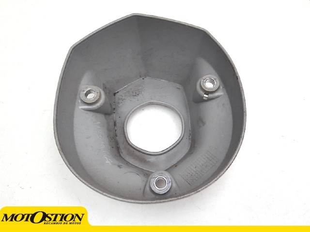 Embellecedor salida silencioso Yamaha MT 125 2020 - 2024