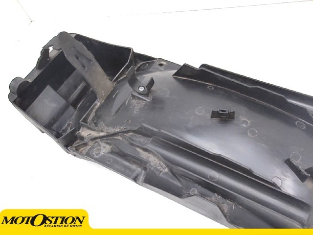 Aleta pase rueda superior BMW R1200GS 1200 2008-2012  desguace motos