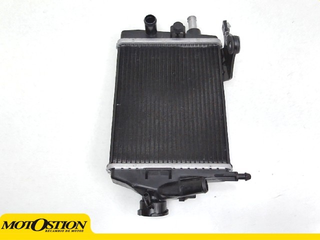 Radiador derecho Bmw R 1300 GS 2022 - 2025