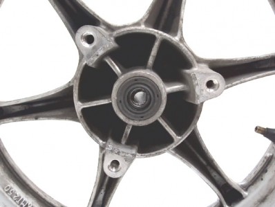 Rueda trasera 12 Suzuki Burgman 125 2007-2009	