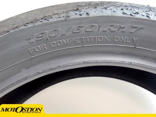 Neumático Continental ContiRaceAttack Slick Soft - 17\'\' 190/60R17 TL NHS  Neumáticos competición