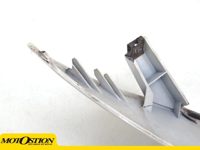 Carenado superior superior Suzuki Burgman 125 2007-2009